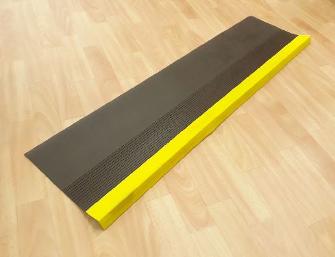 Pasos para Escaleras Marrón y Amarillo