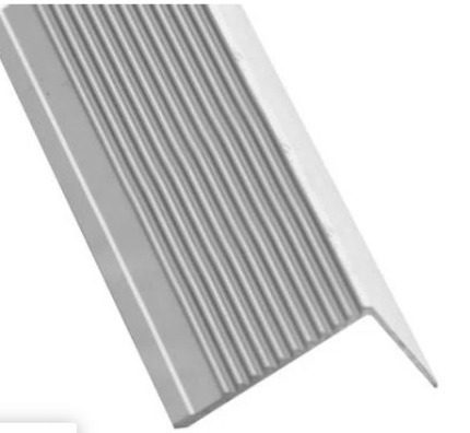 perfiles de aluminio con pvc para escalera