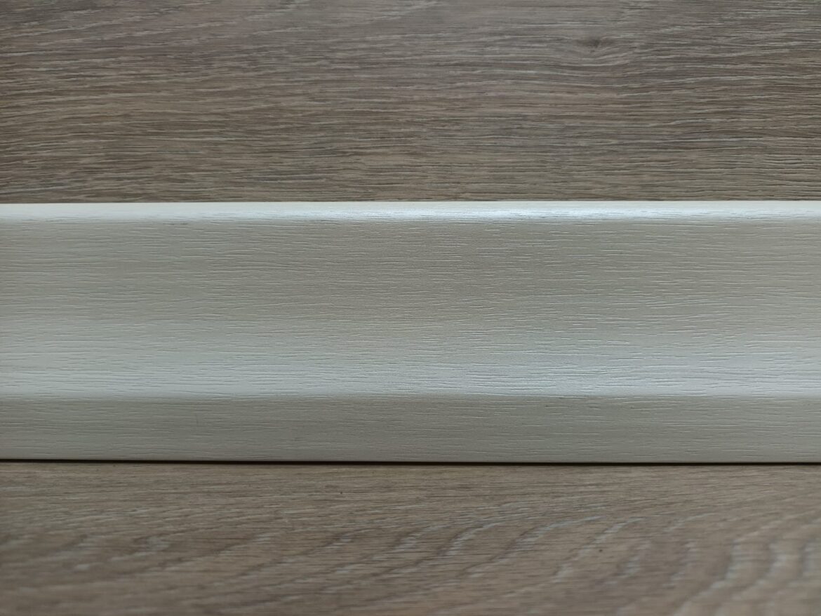 Zocalos Laminados Lugaro Oca